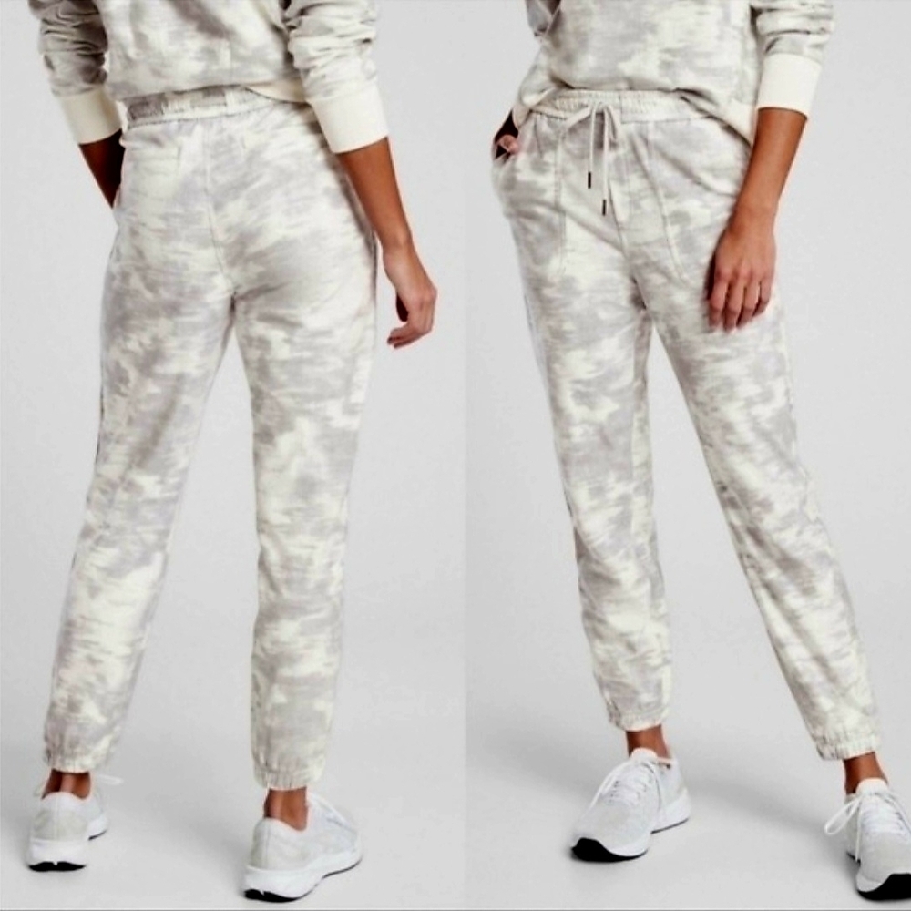 Athleta Cream Camo Jogger Pants